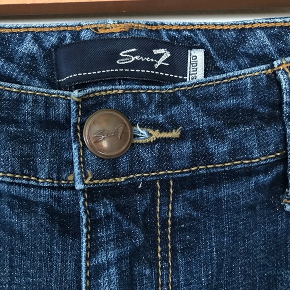 SEVEN7 Studio Flare Jeans in dark wash 5 pocket - Picture 3 of 11